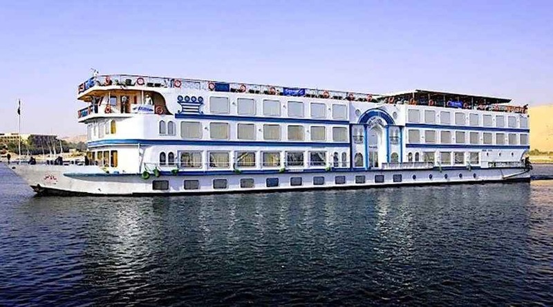 【水・金曜日出発】アスワン発ルクソール着　3泊4日ナイル川クルーズの旅